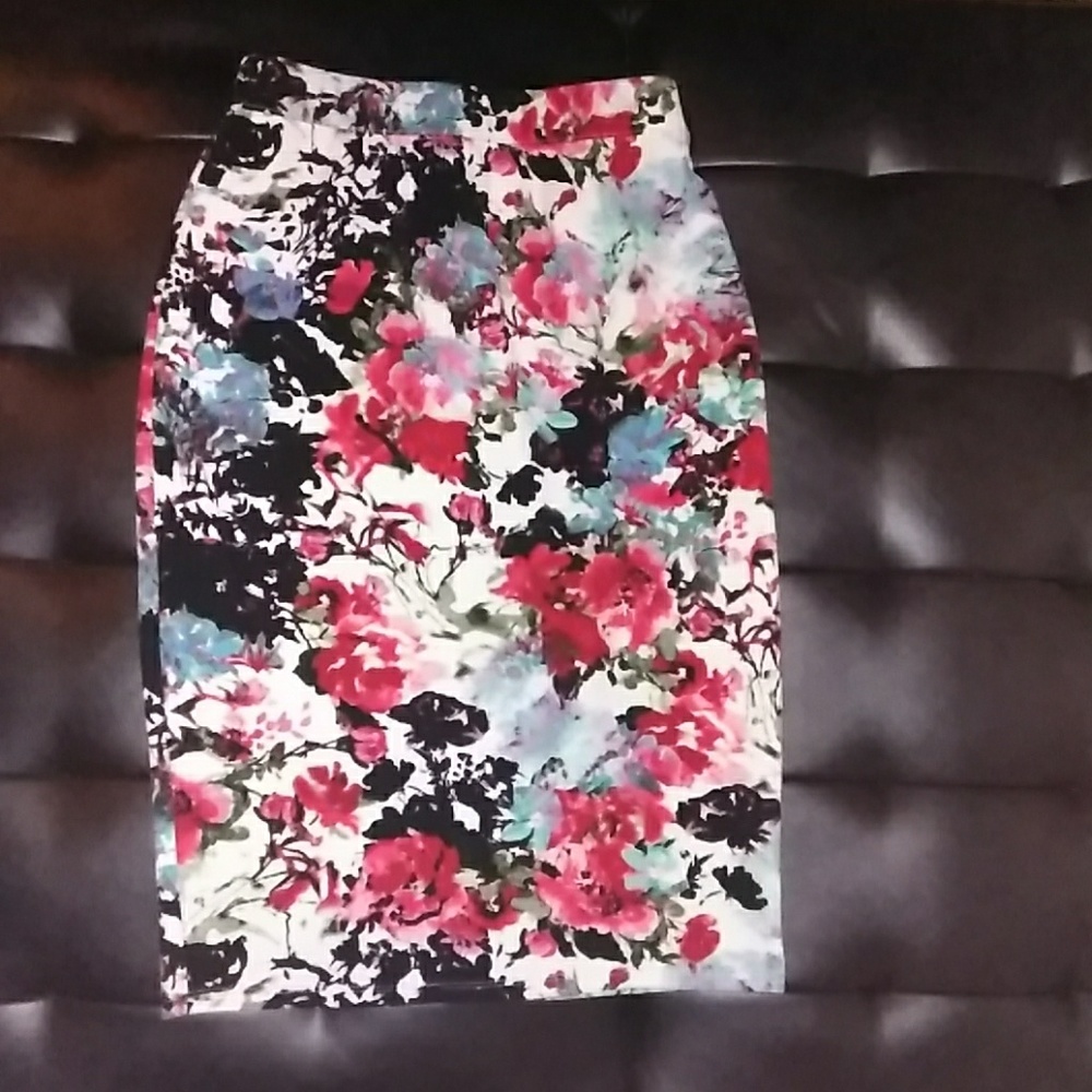 Floral Midi Skirt - L